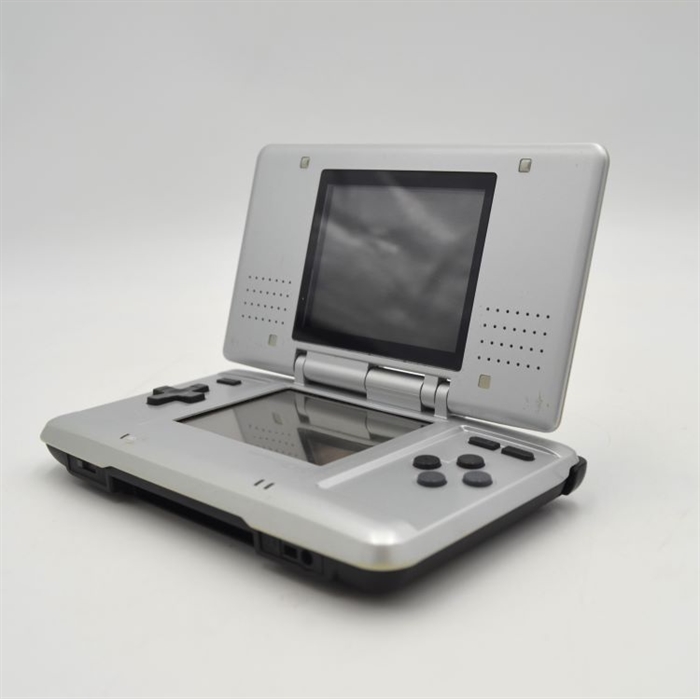 Nintendo DS - Silver - Console - SNR NEM10317678 (B Grade) (Used)