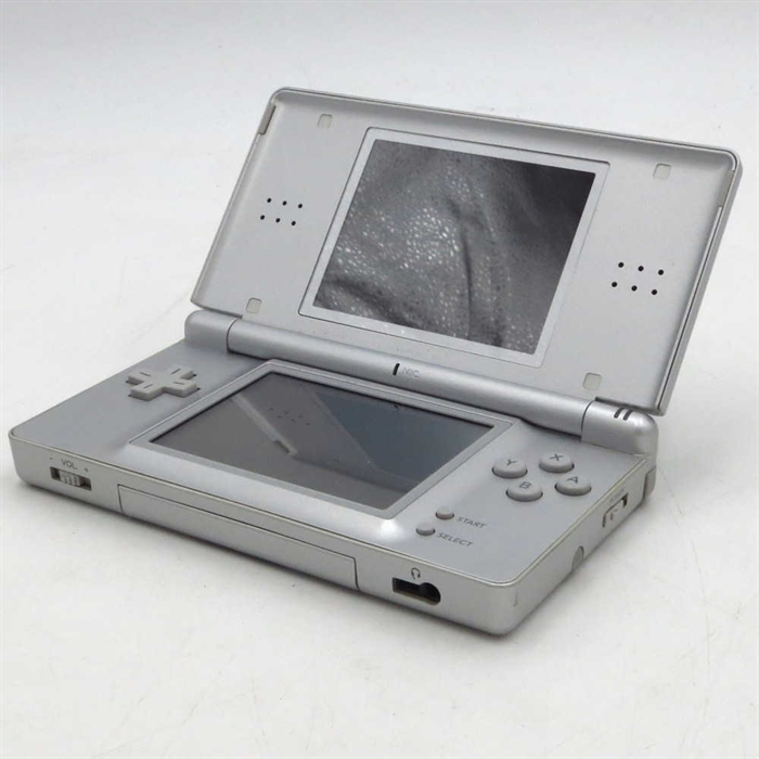 Nintendo DS Lite - Silver - Console - SNR UEF27957576 (B Grade) (Used)