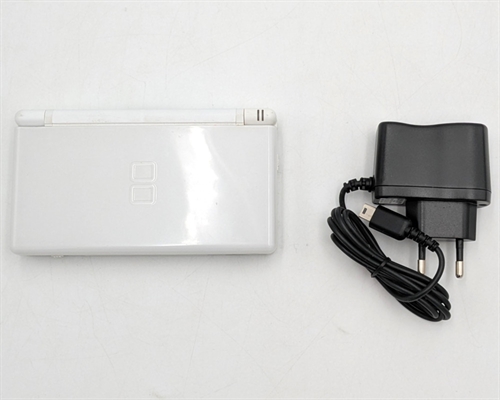 Nintendo DS Lite - White - Console - SNR UEF24786958 (B Grade) (Used)