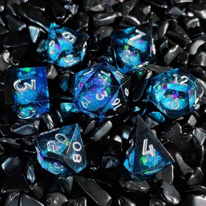 Resin Sharp edge Liquid Core - Blue - RPG Dice Set - Epic Dwarf Dice