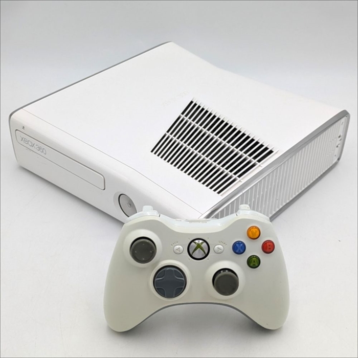 XBOX 360 S - White - Console - 320GB - SNR 173611223943 (B Grade) (Used)