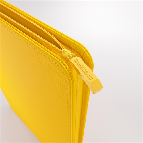 Gamegenic 8-Pocket Premium Zip-Album Portfolio - Yellow